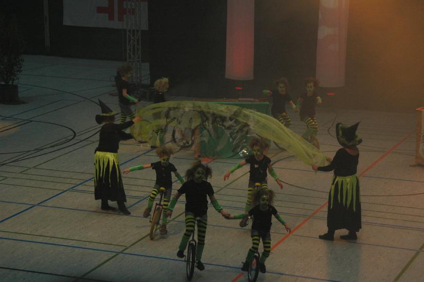 2011_03_27_0492_DiverseD70s