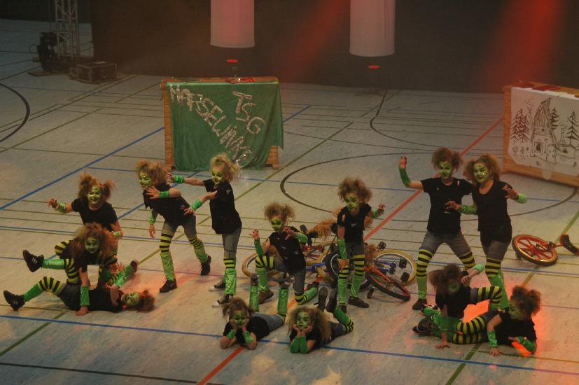 2011_03_27_0706_DiverseD70s